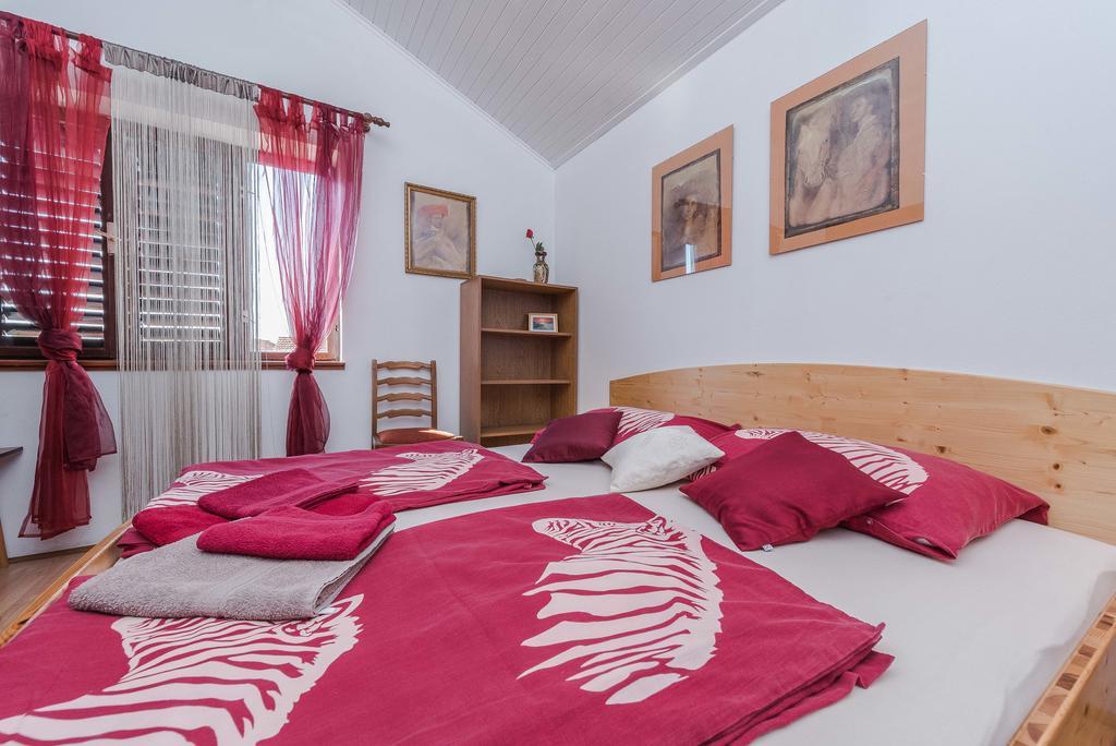 Apartments Eva Sukošan Extérieur photo