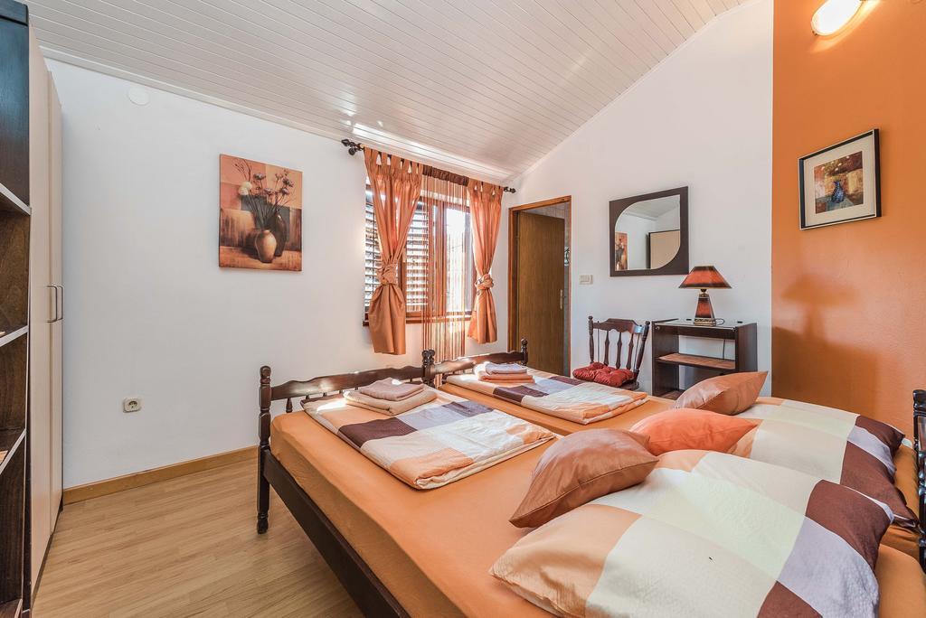 Apartments Eva Sukošan Extérieur photo