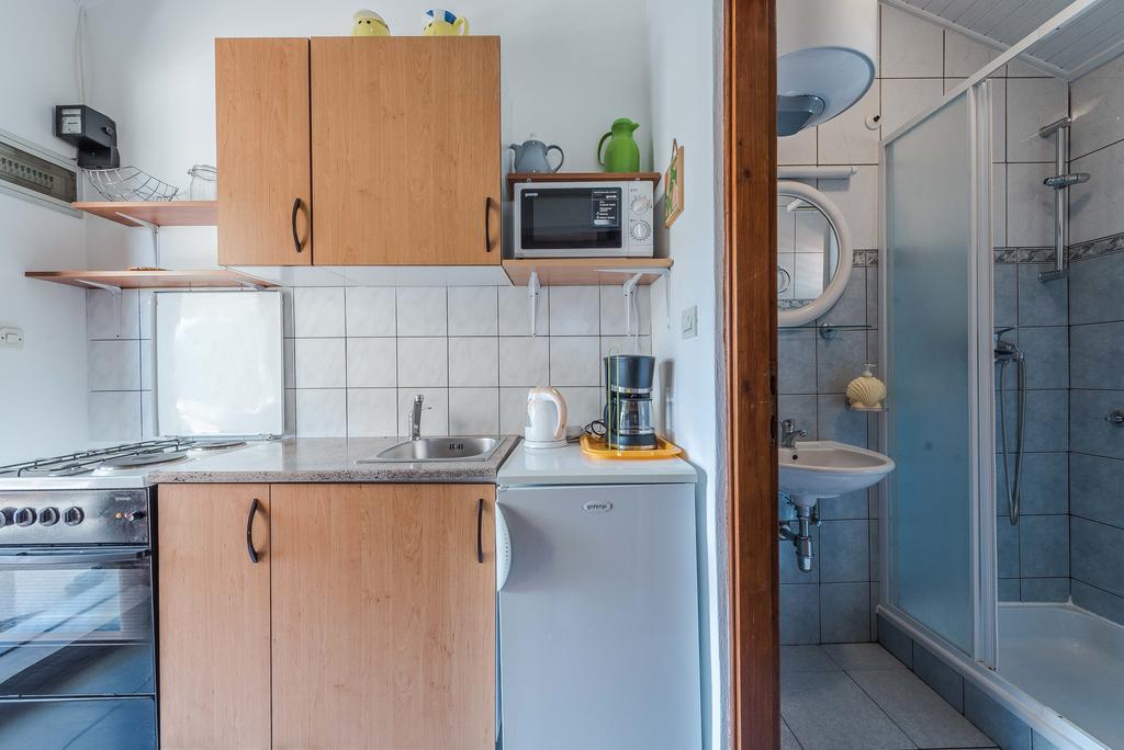 Apartments Eva Sukošan Extérieur photo